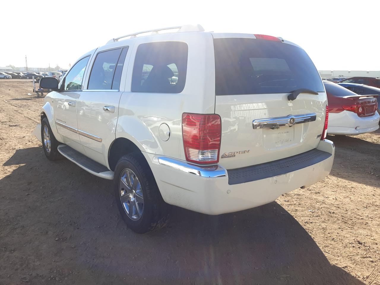 Photo 3 from auction – 2008 CHRYSLER ASPEN LIMI with VIN 1A8HW58N48F134882