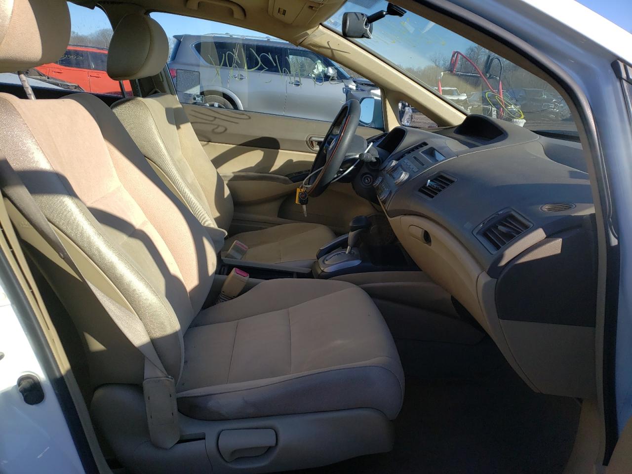 Photo 5 from auction – 2007 HONDA CIVIC LX with VIN 2HGFA16527H504685