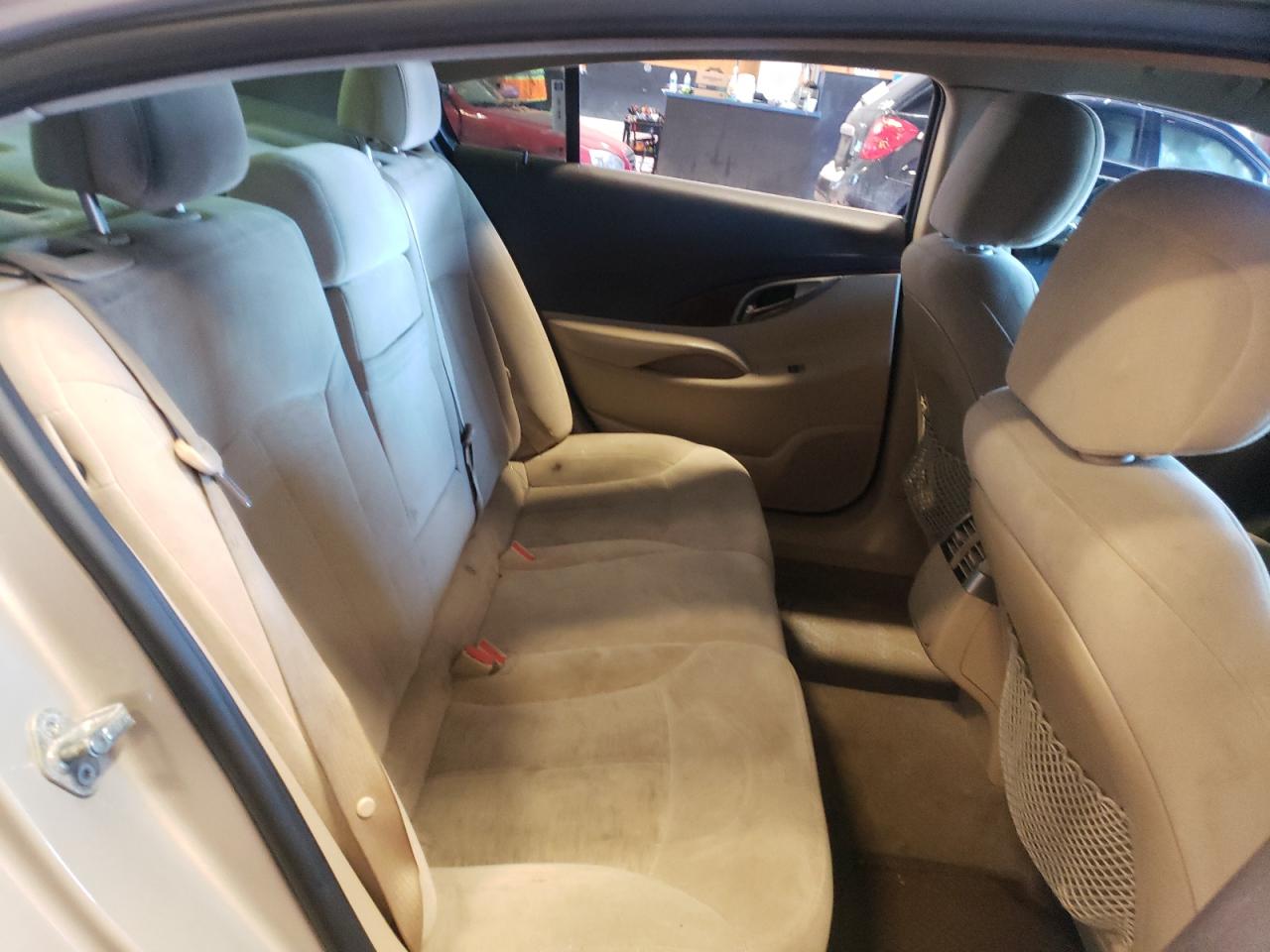 Photo 6 from auction – 2011 BUICK LACROSSE C with VIN 1G4GA5ED8BF207428