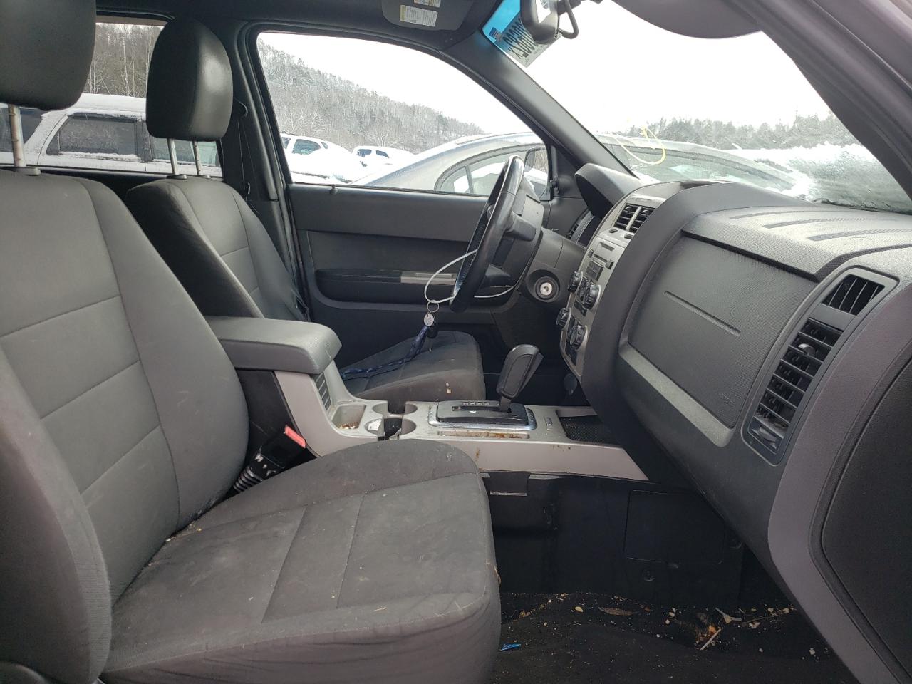 Photo 5 from auction – 2011 FORD ESCAPE XLT with VIN 1FMCU0D73BKC40588