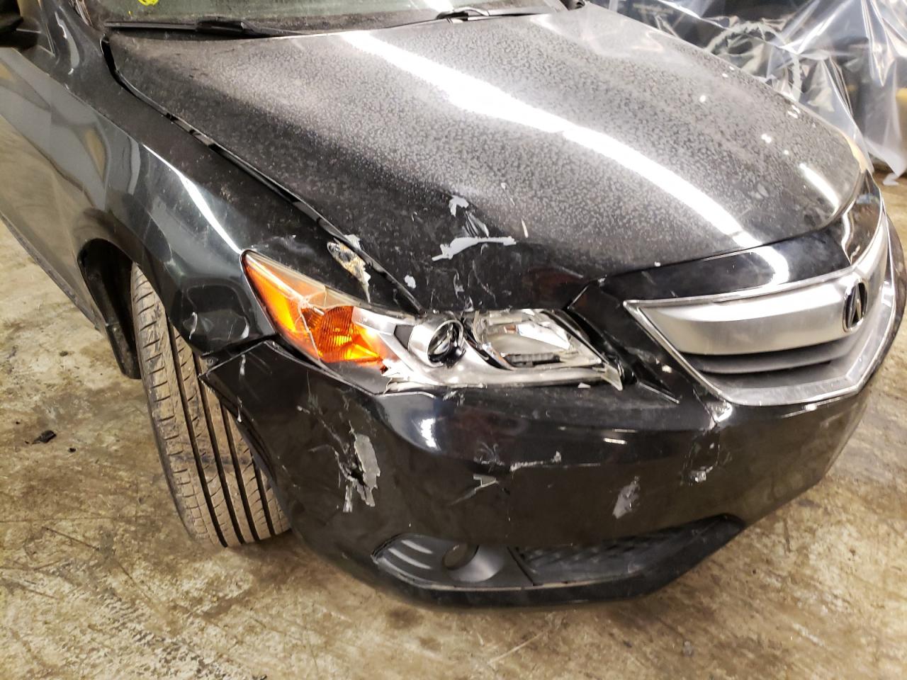 Photo 9 from auction – 2013 ACURA ILX 20 PRE with VIN 19VDE1F50DE004308