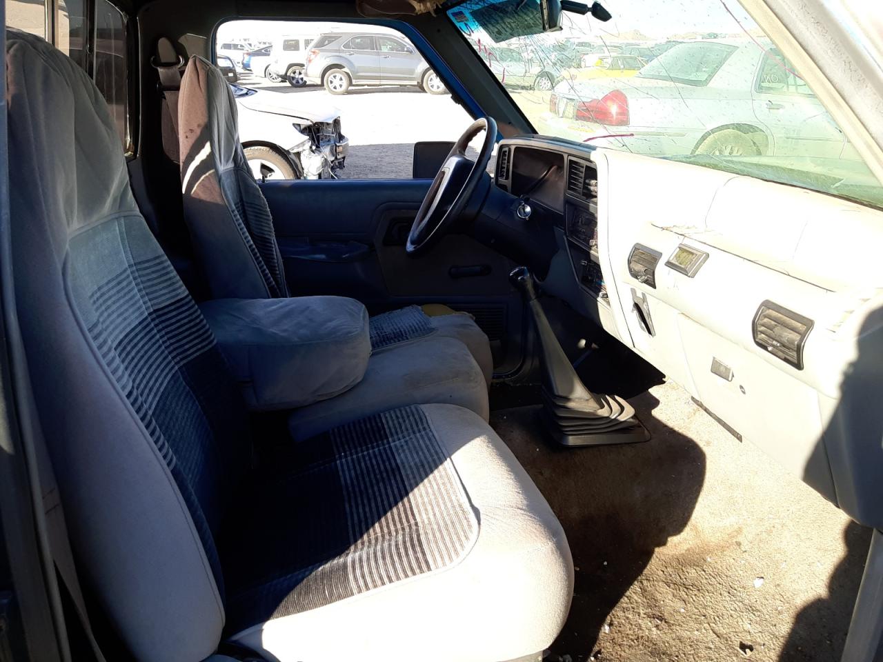 Photo 5 from auction – 1992 FORD RANGER with VIN 1FTCR10U8NTA39453