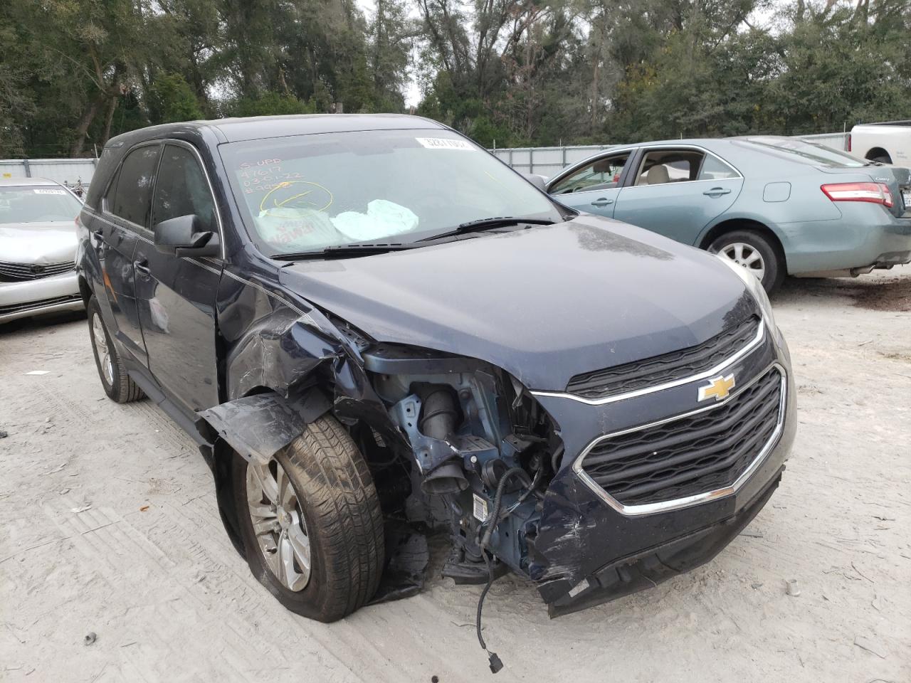 CHEVROLET EQUINOX LS 2017 with VIN 2GNALBEK4H1569958 - Photo from auction