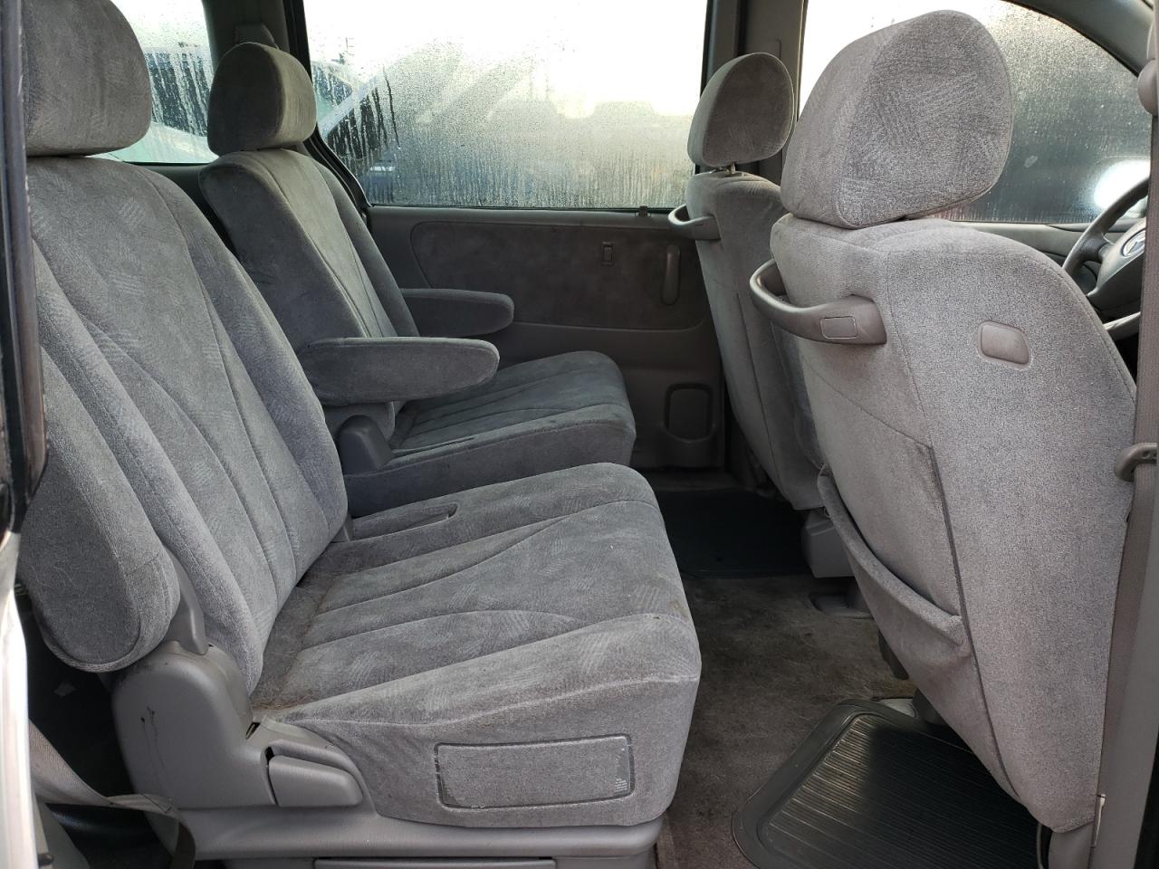 Photo 6 from auction – 2002 MAZDA MPV WAGON with VIN JM3LW28J120326839