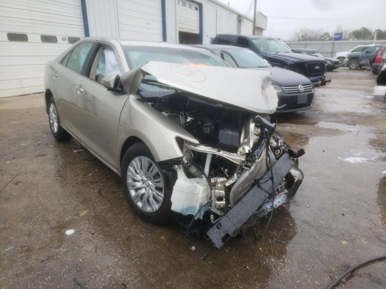 TOYOTA CAMRY L 2013 with VIN 4T1BF1FK0DU298677 - Photo from auction