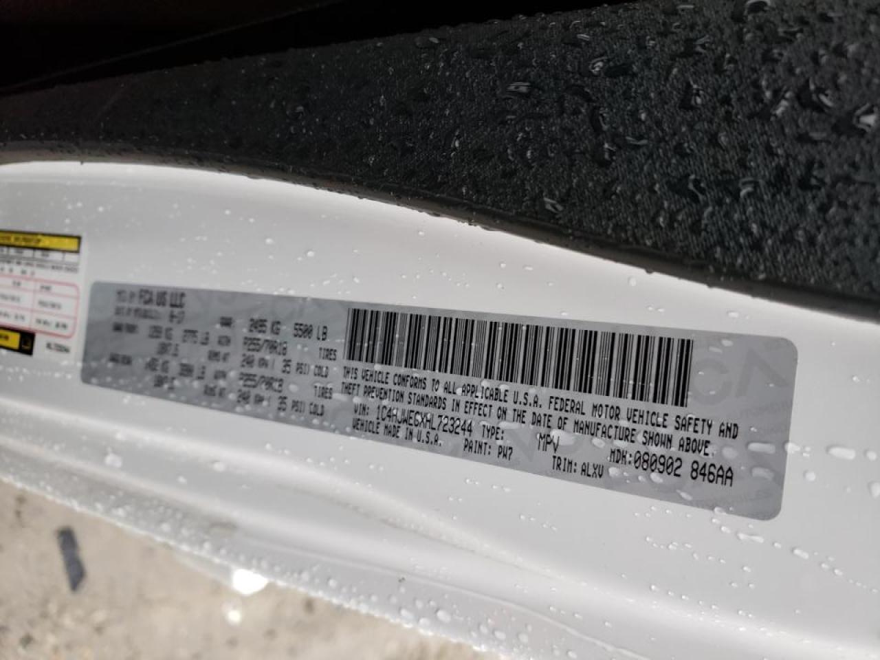 Photo 10 from auction – 2017 JEEP WRANGLER U with VIN 1C4HJWEGXHL723244