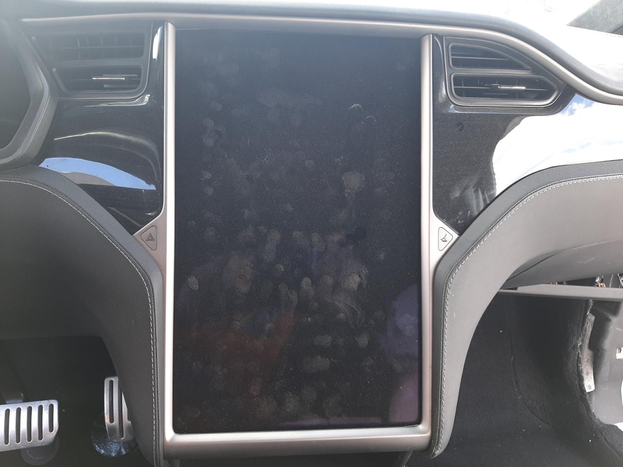 Photo 8 from auction – 2018 TESLA MODEL X with VIN 5YJXCBE48JF123562