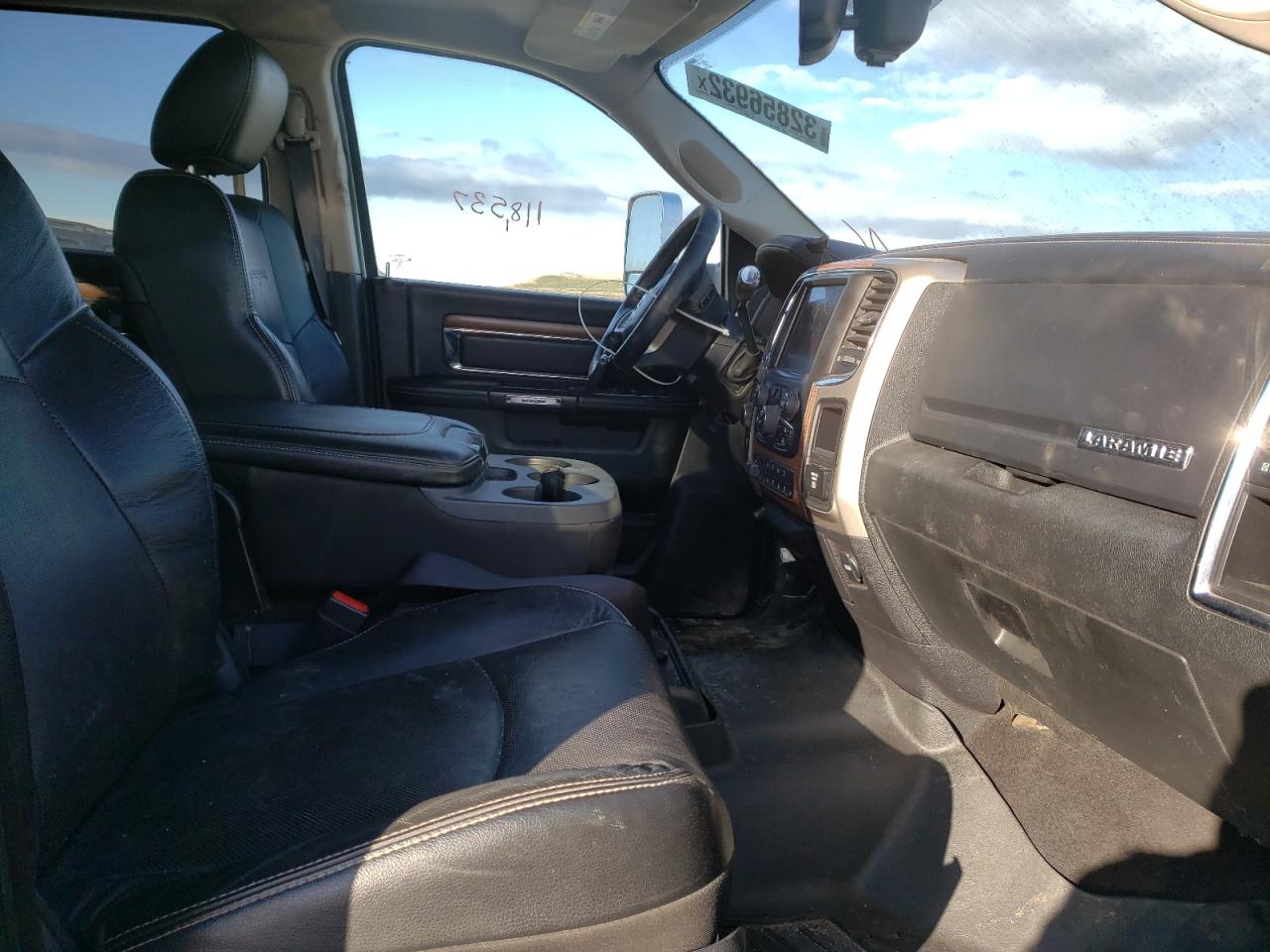 Photo 5 from auction – 2015 RAM 2500 LARAM with VIN 3C6UR5NLXFG529085