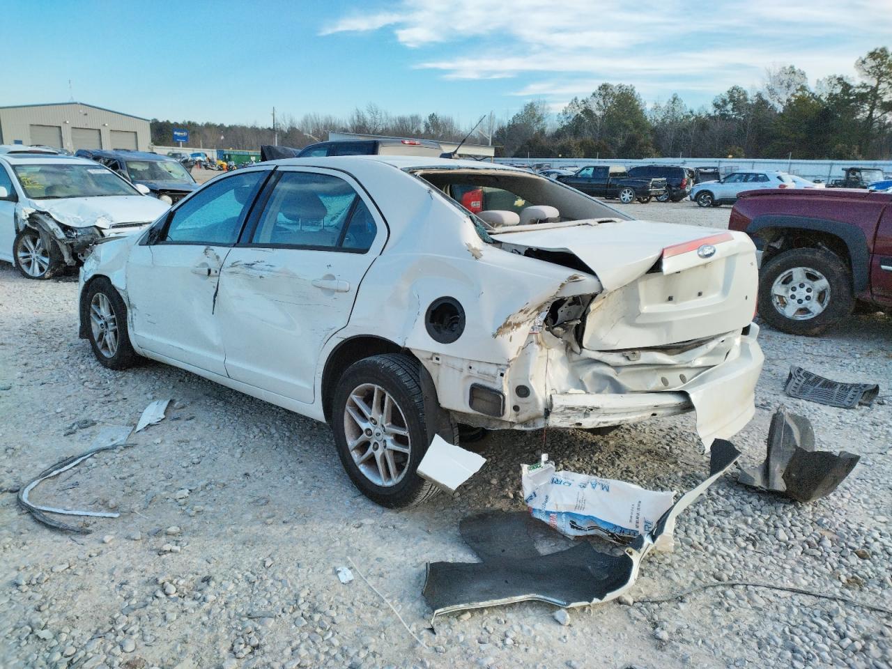 Photo 3 from auction – 2010 FORD FUSION S with VIN 3FAHP0GA1AR203192