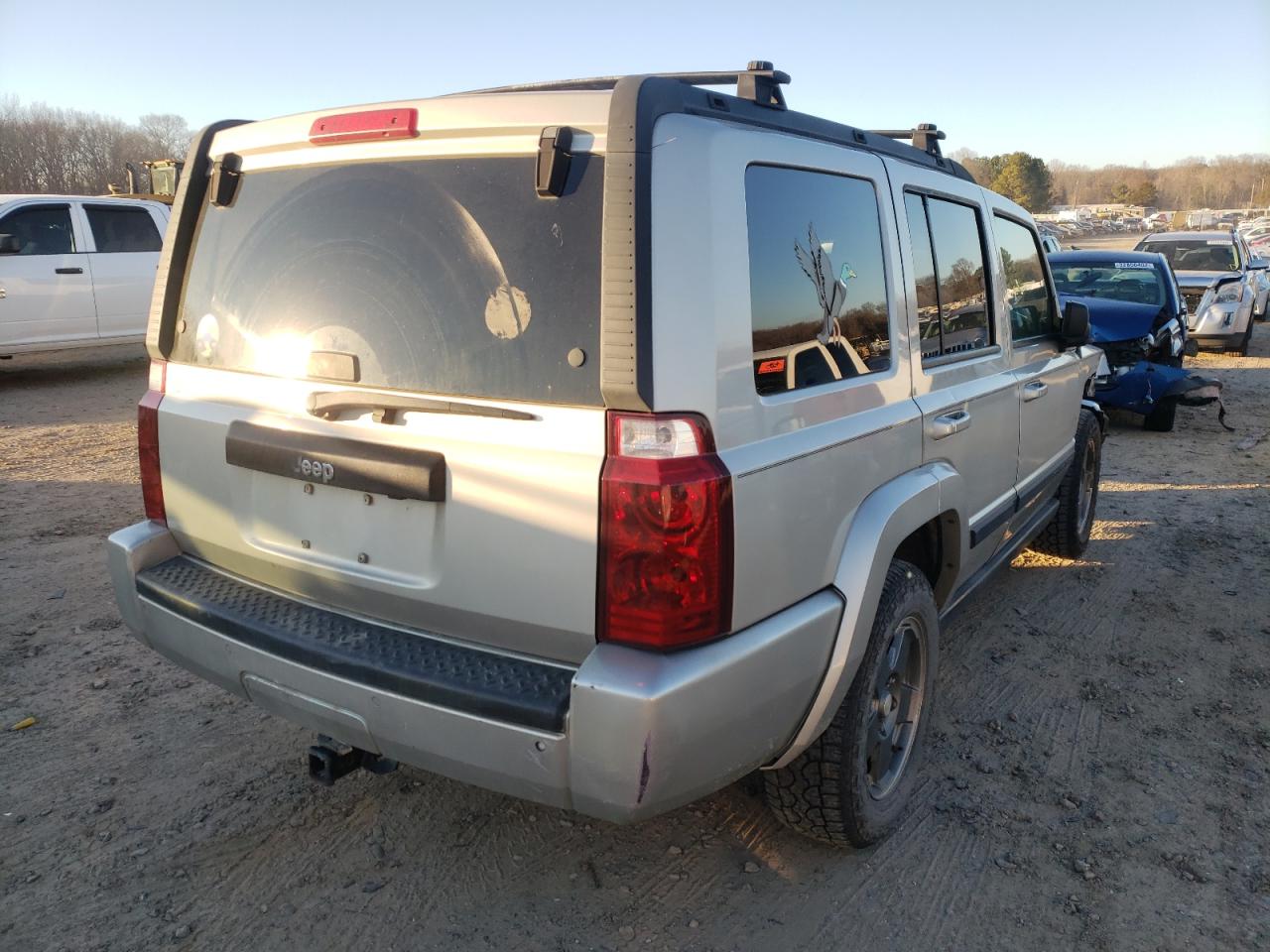 Photo 4 from auction – 2007 JEEP COMMANDER with VIN 1J8HH48K37C566891