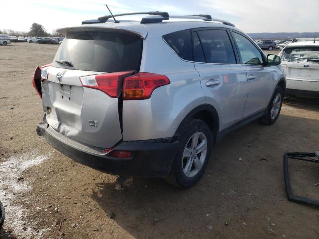 Photo 4 from auction – 2013 TOYOTA RAV4 XLE with VIN JTMRFREV0DD010220