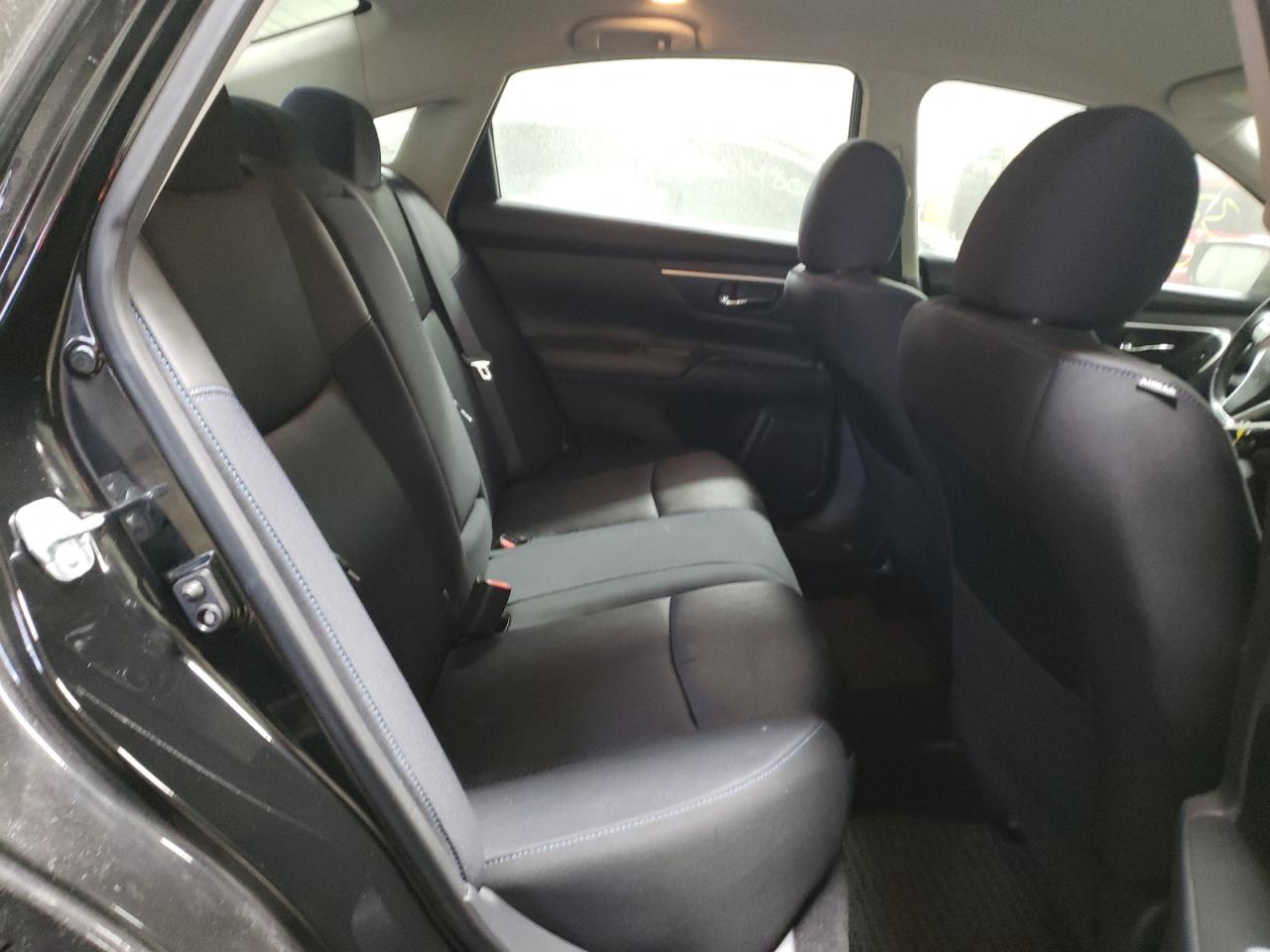Photo 6 from auction – 2016 NISSAN ALTIMA 2.5 with VIN 1N4AL3AP8GC199094