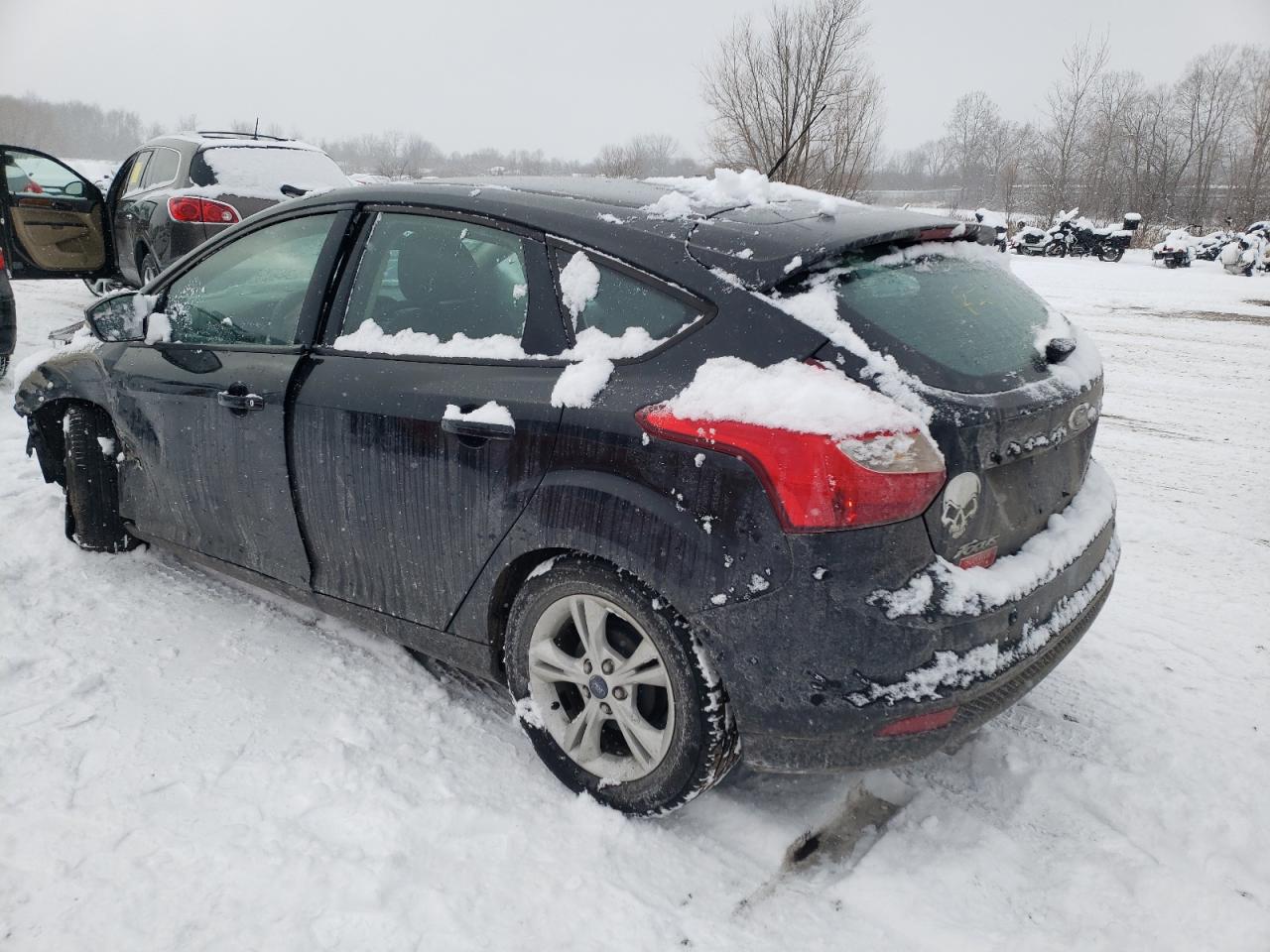 Photo 3 from auction – 2014 FORD FOCUS SE with VIN 1FADP3K20EL429356