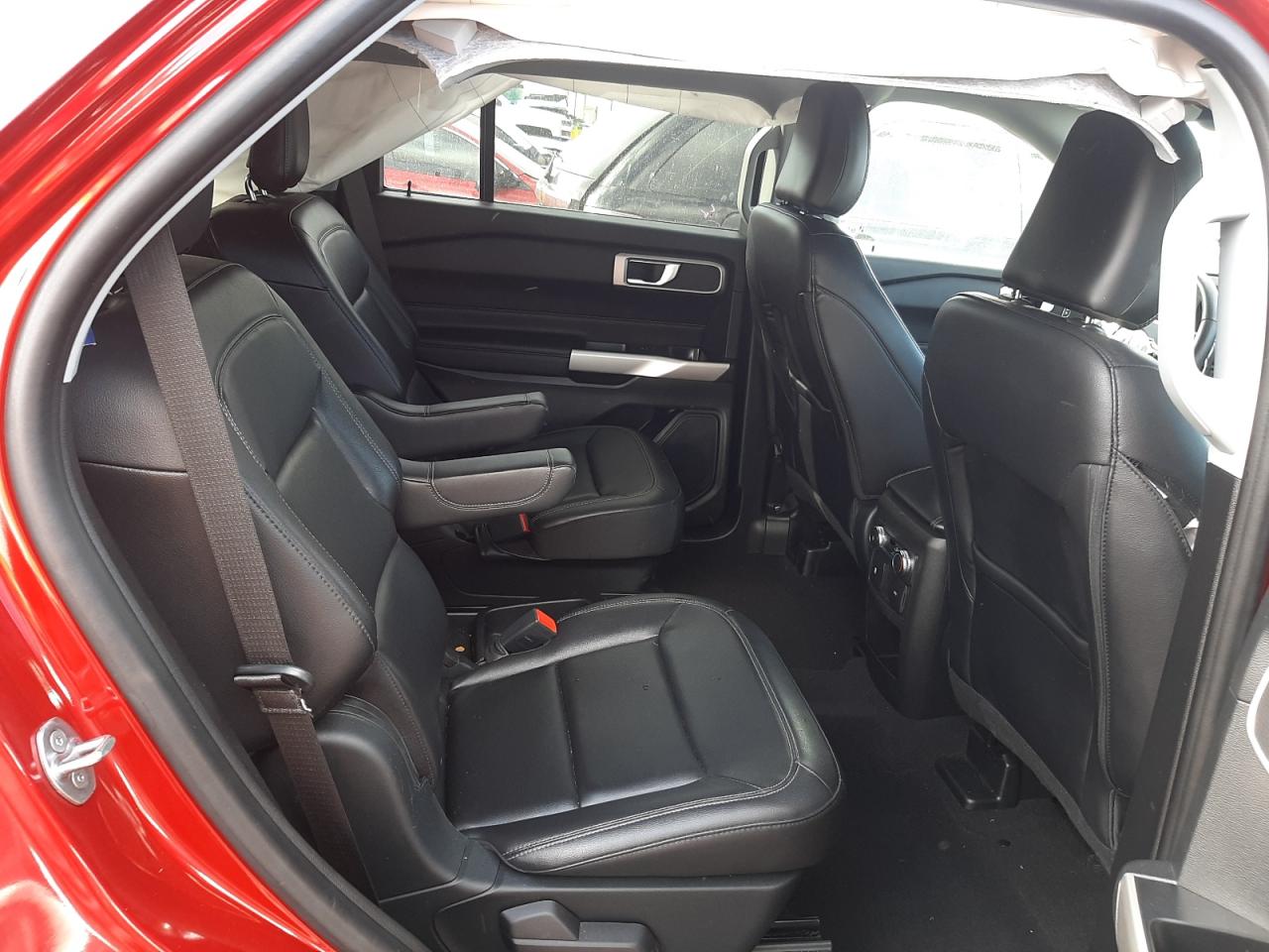 Photo 6 from auction – 2021 FORD EXPLORER X with VIN 1FMSK7DH5MGA31507