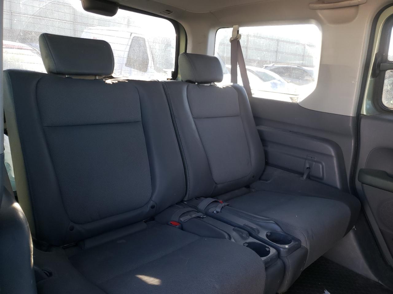 Photo 6 from auction – 2003 HONDA ELEMENT EX with VIN 5J6YH17503L017980
