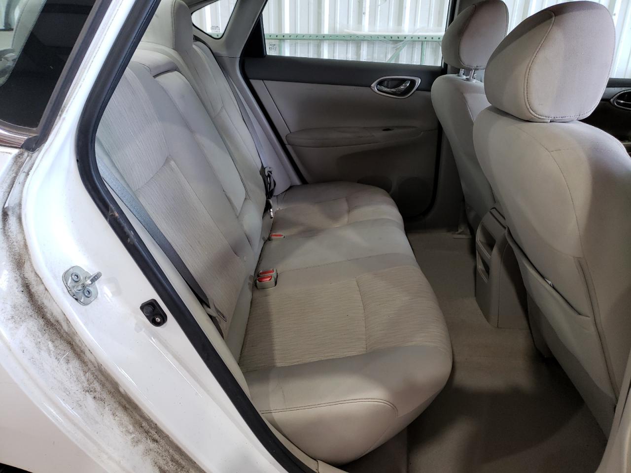 Photo 6 from auction – 2014 NISSAN SENTRA S with VIN 3N1AB7AP9EY243129