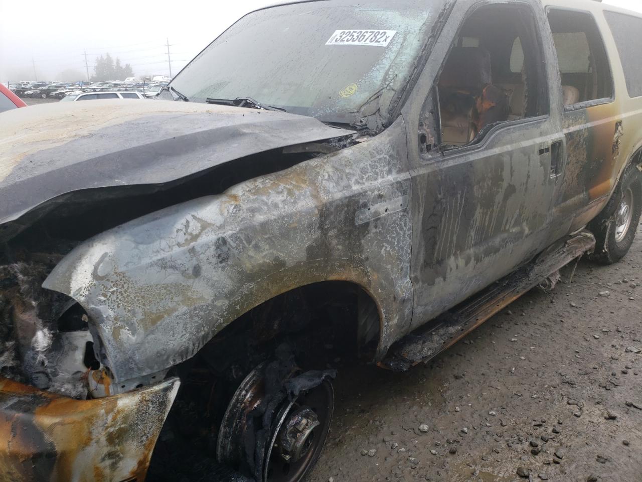 Photo 9 from auction – 2004 FORD EXCURSION with VIN 1FMSU43PX4EC36396