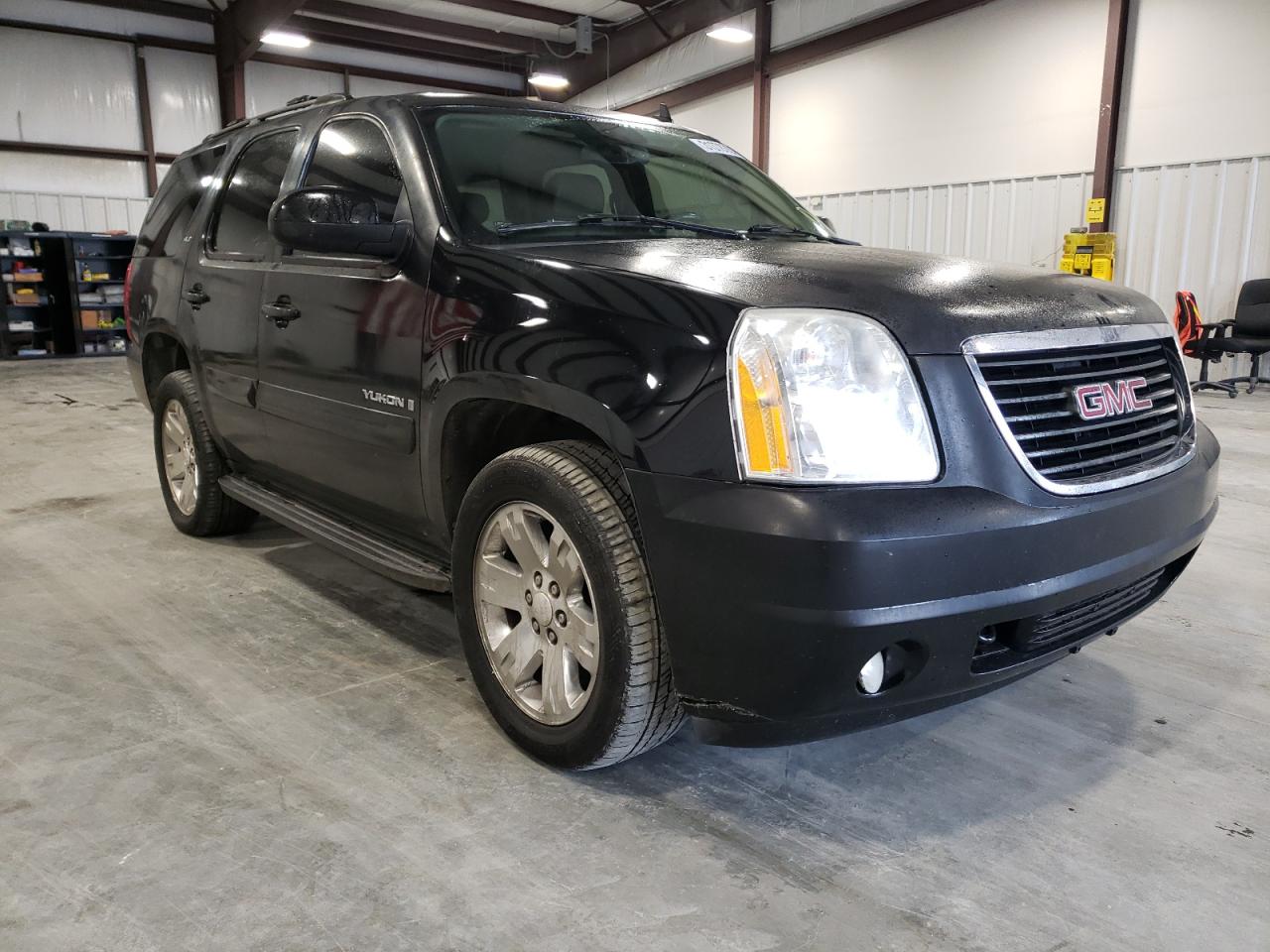 GMC YUKON 2007 with VIN 1GKFC13J27J144167 - Photo from auction