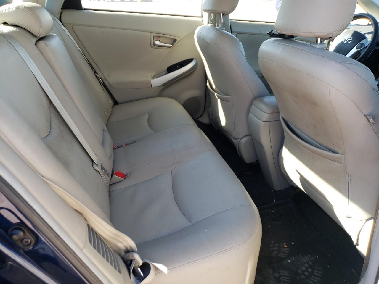 Photo 6 from auction – 2012 TOYOTA PRIUS with VIN JTDKN3DU2C1611462