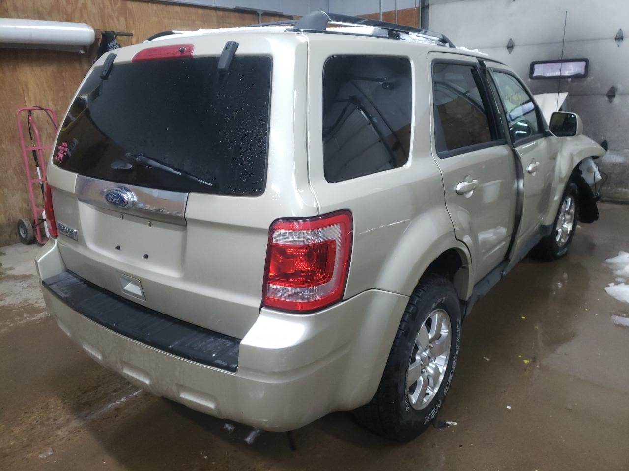 Photo 4 from auction – 2012 FORD ESCAPE LIM with VIN 1FMCU9E75CKC27524