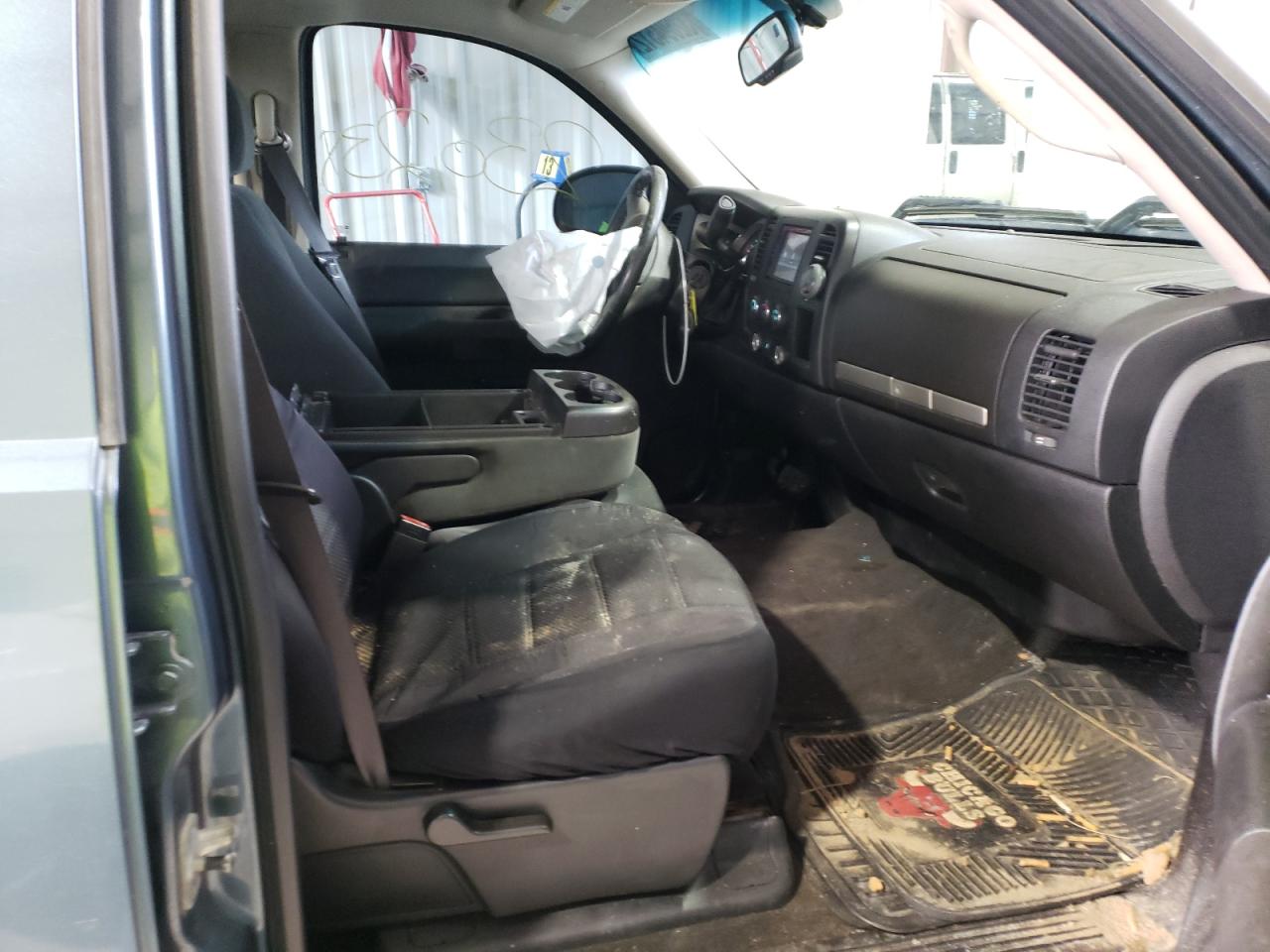 Photo 5 from auction – 2008 GMC SIERRA C15 with VIN 2GTEC13J481153844