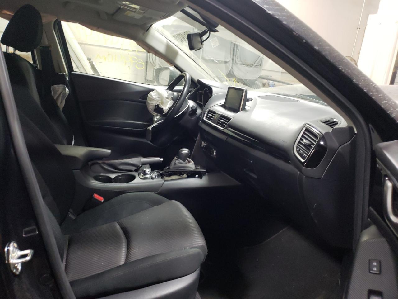 Photo 5 from auction – 2016 MAZDA 3 TOURING with VIN 3MZBM1W77GM251836