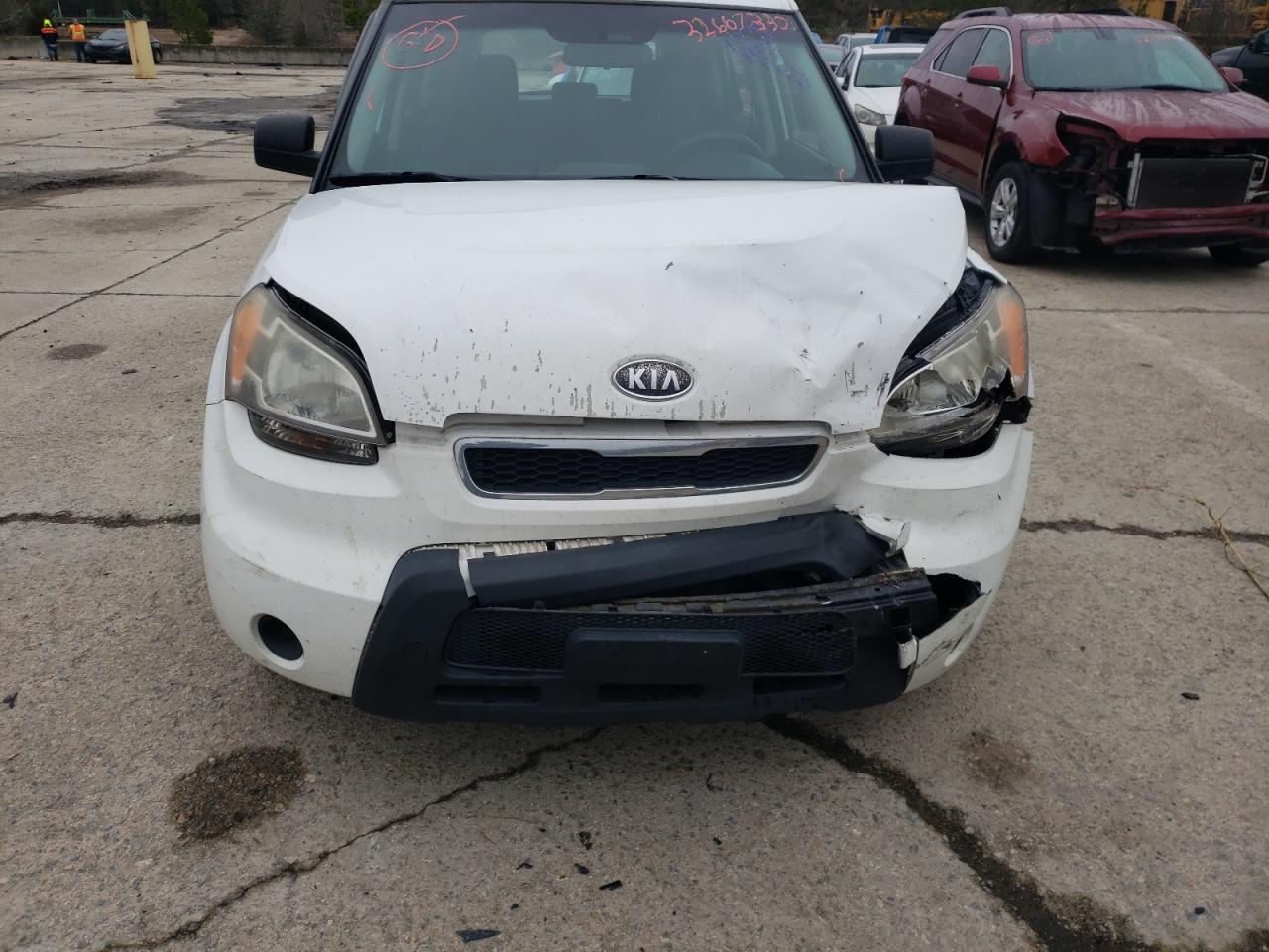 Photo 9 from auction – 2011 KIA SOUL with VIN KNDJT2A11B7322025