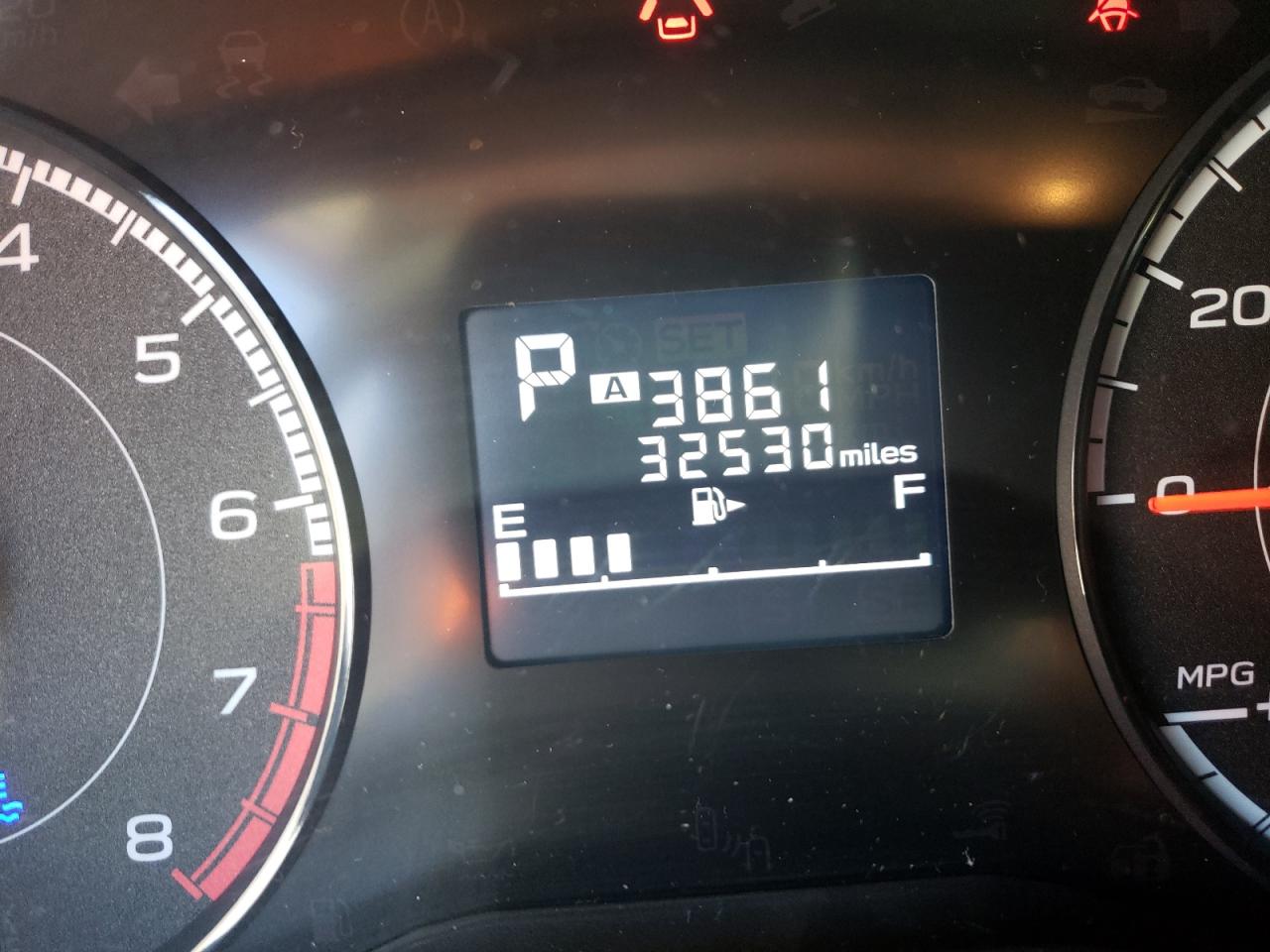 Photo 8 from auction – 2018 SUBARU CROSSTREK with VIN JF2GTABC1JH225373