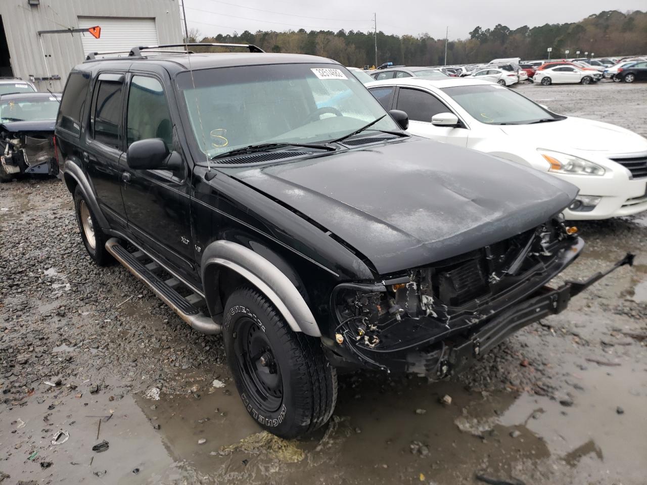 FORD EXPLORER X 2000 with VIN 1FMZU63P9YZB39750 - Photo from auction
