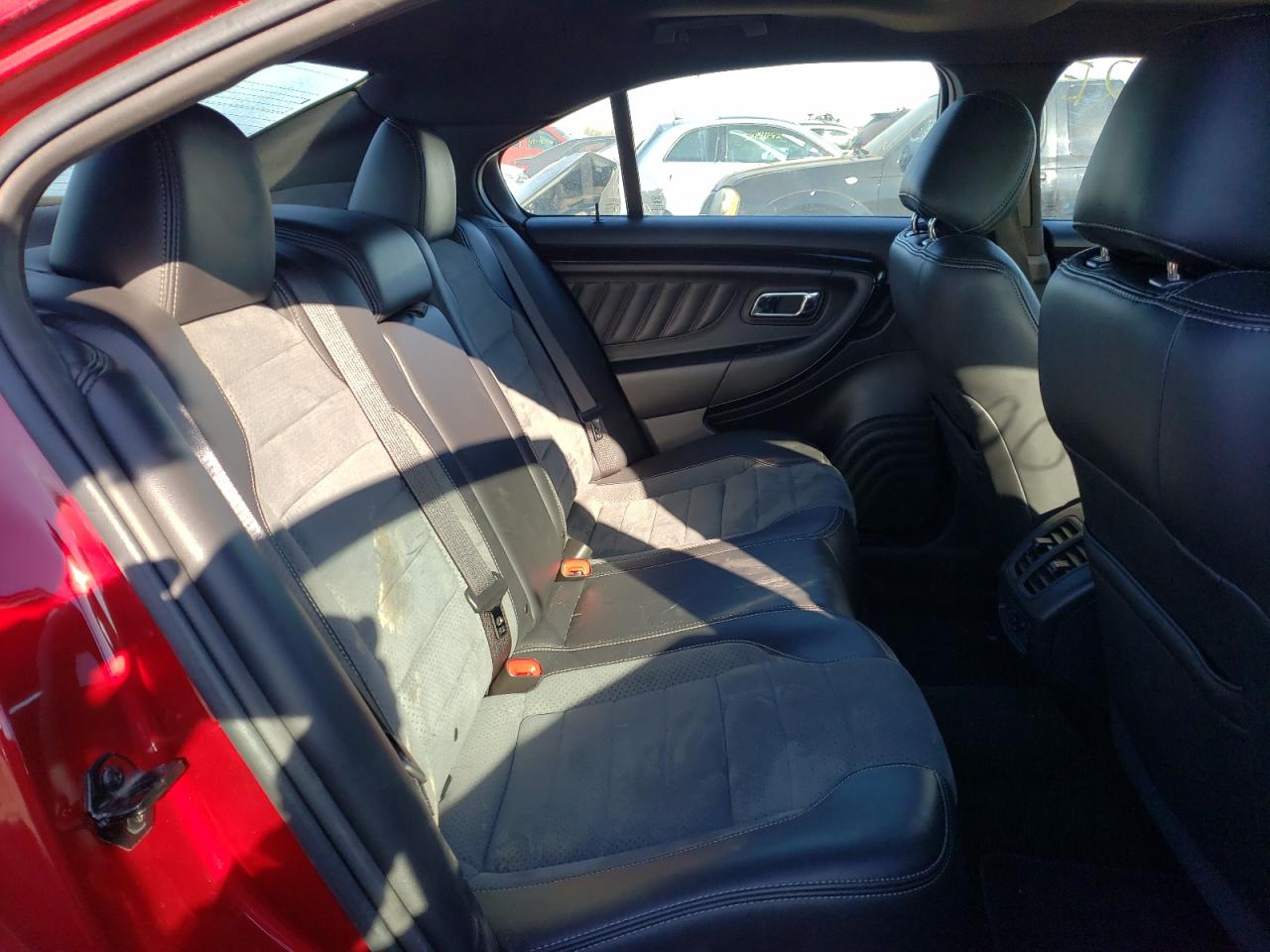 Photo 6 from auction – 2014 FORD TAURUS SHO with VIN 1FAHP2KT8EG131098