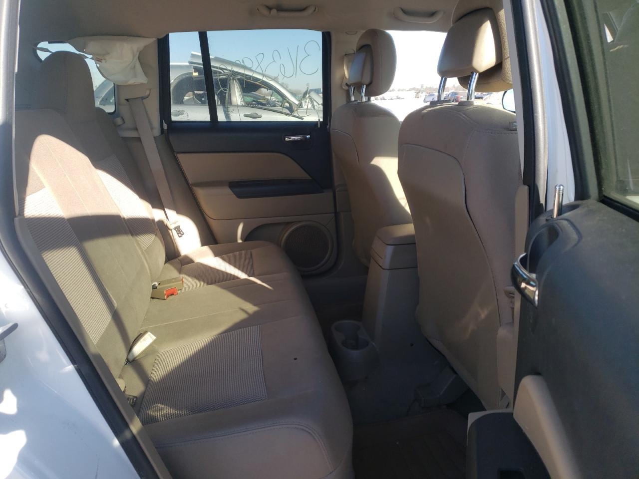 Photo 6 from auction – 2014 JEEP COMPASS SP with VIN 1C4NJCBA4ED829468