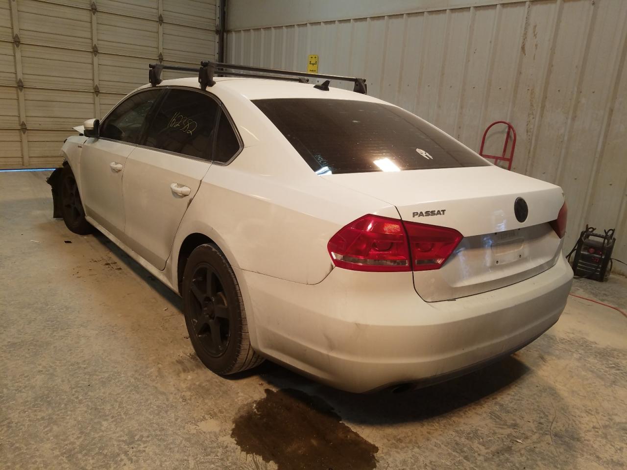 Photo 3 from auction – 2014 VOLKSWAGEN PASSAT S with VIN 1VWAT7A34EC055020