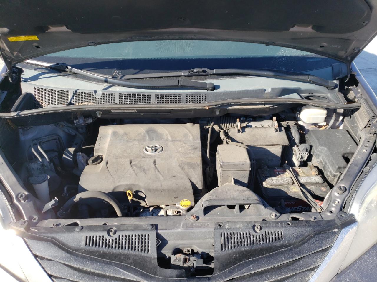 Photo 7 from auction – 2012 TOYOTA SIENNA LE with VIN 5TDKK3DC5CS185012