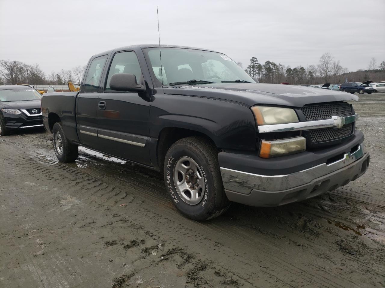 CHEVROLET SILVERADO 2004 with VIN 2GCEC19V341104557 - Photo from auction