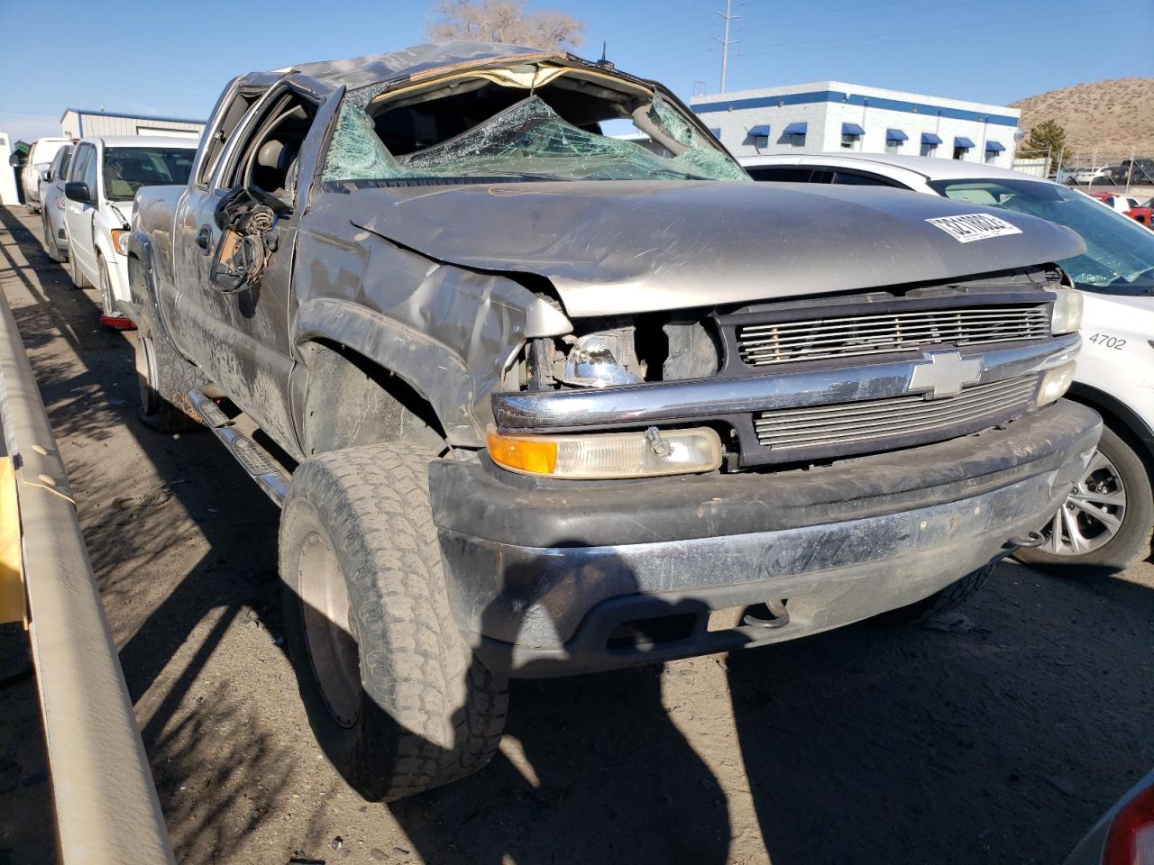 CHEVROLET SILVERADO 2002 with VIN 2GCEK19T121384008 - Photo from auction