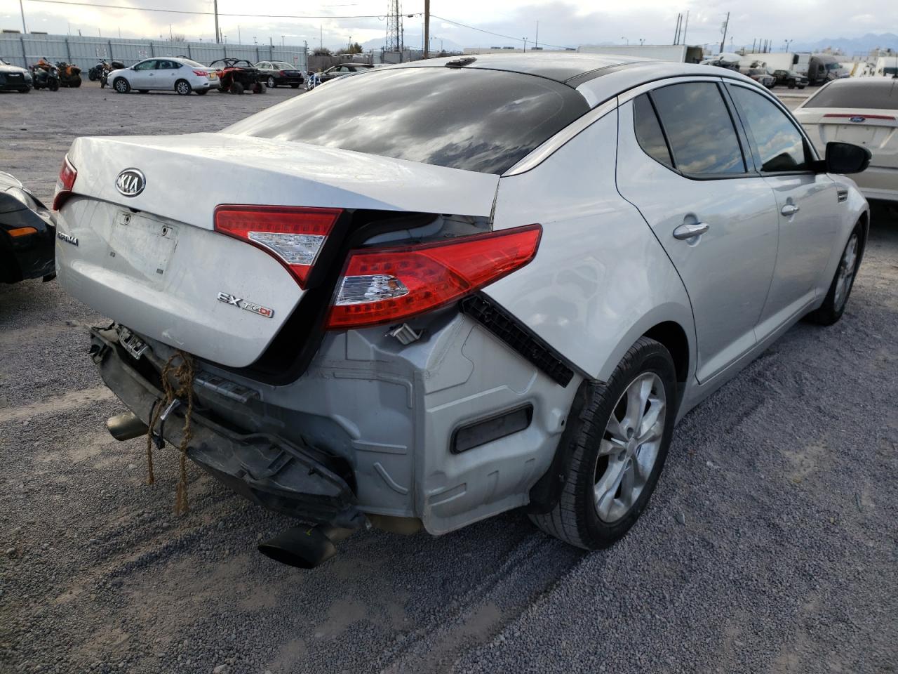Photo 4 from auction – 2012 KIA OPTIMA EX with VIN 5XXGN4A62CG017606