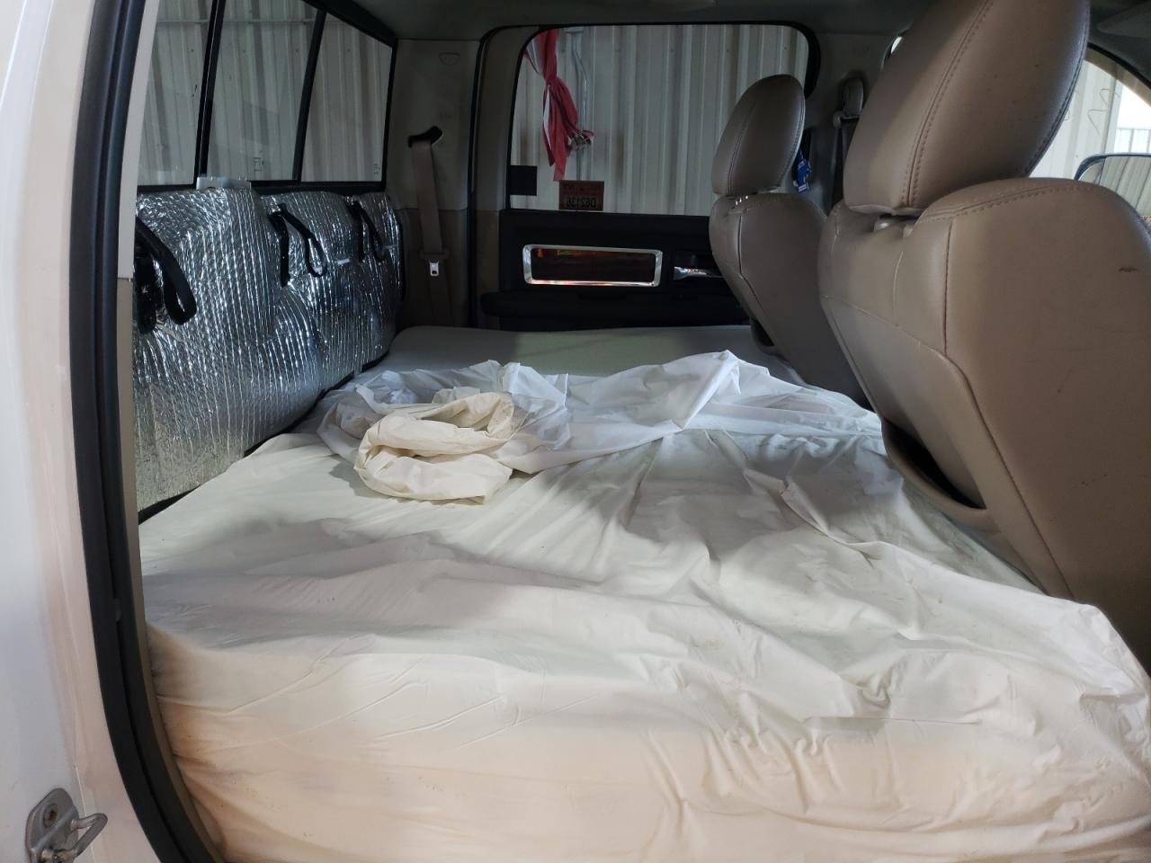 Photo 6 from auction – 2011 DODGE RAM 3500 with VIN 3D73Y4CL6BG524731