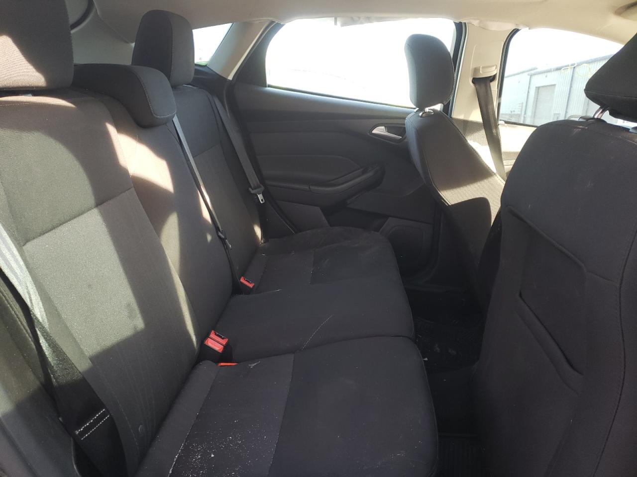 Photo 6 from auction – 2017 FORD FOCUS SEL with VIN 1FADP3M23HL212658