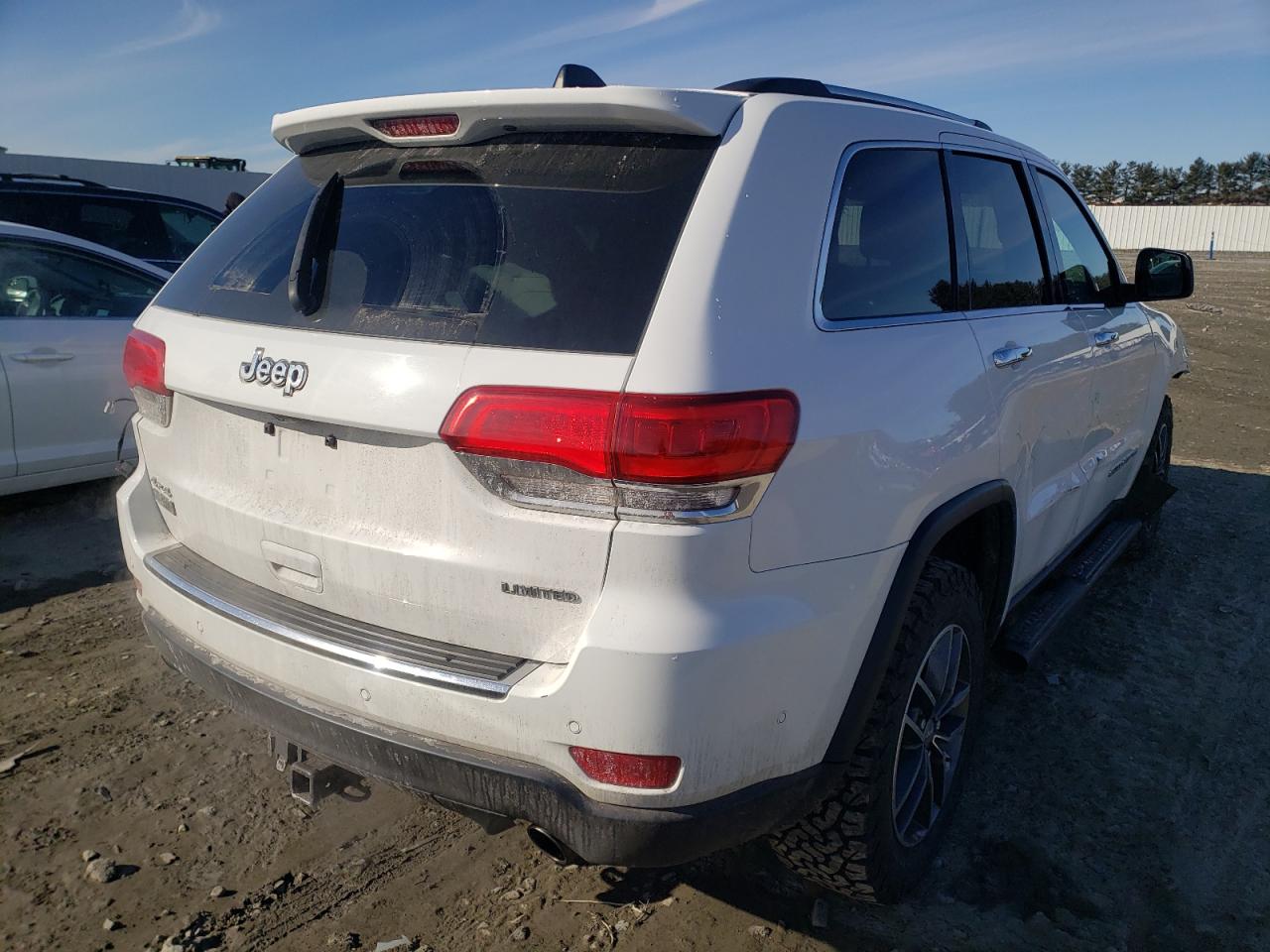 Photo 4 from auction – 2018 JEEP GRAND CHER with VIN 1C4RJFBG0JC300154