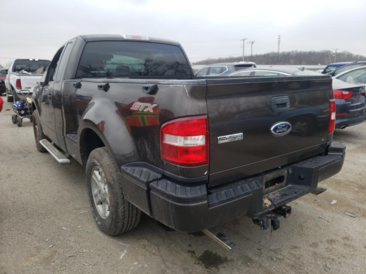 Photo 3 from auction – 2005 FORD F150 with VIN 1FTRF02W35KE37249