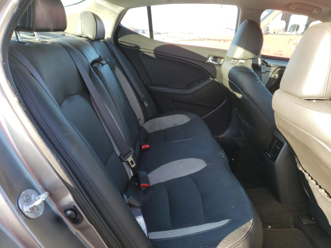 Photo 6 from auction – 2012 KIA OPTIMA SX with VIN 5XXGR4A66CG009447