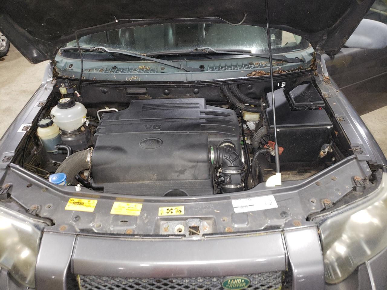Photo 7 from auction – 2004 LAND ROVER FREELANDER with VIN SALNY22284A436077