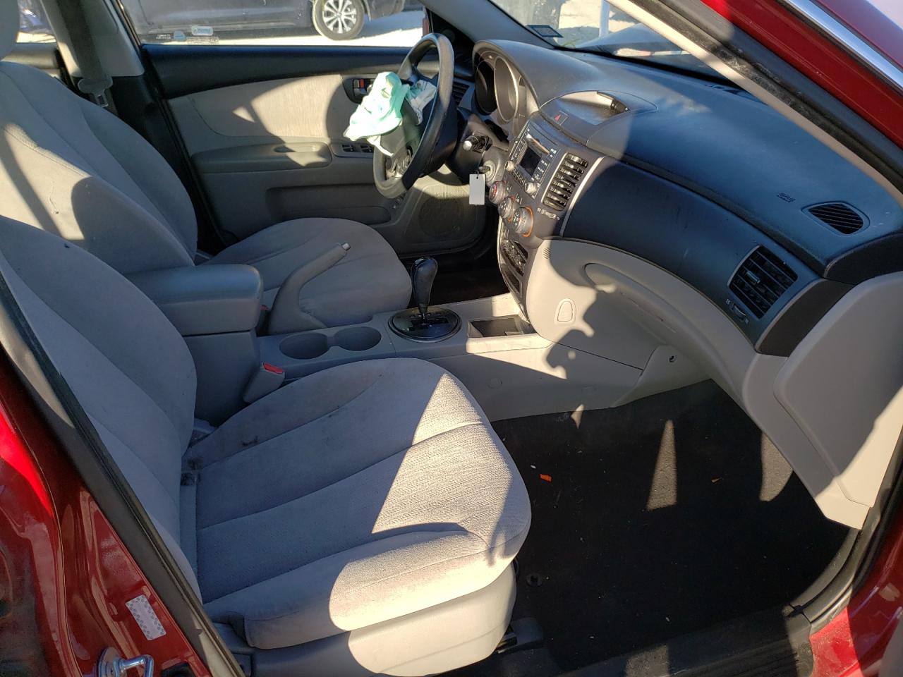 Photo 5 from auction – 2009 KIA OPTIMA LX with VIN KNAGE228295293315