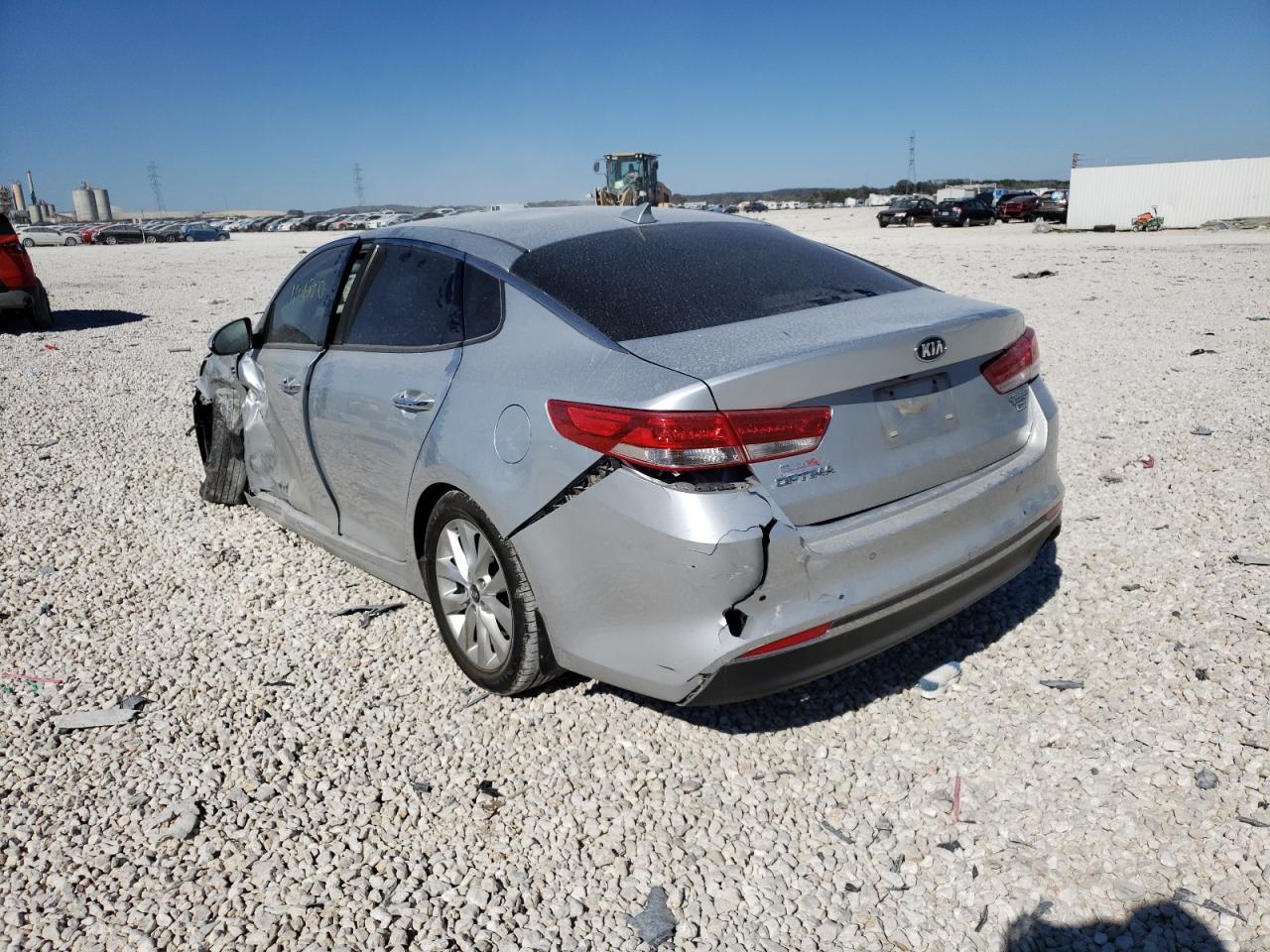 Photo 3 from auction – 2018 KIA OPTIMA EX with VIN 5XXGU4L3XJG227213