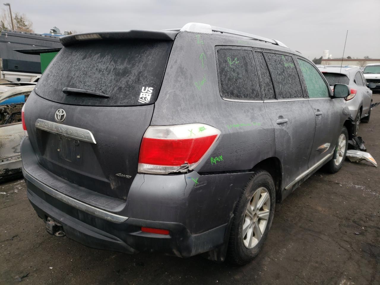 Photo 4 from auction – 2011 TOYOTA HIGHLANDER with VIN 5TDBK3EH2BS059229