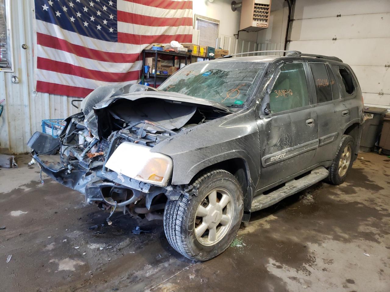 Photo 2 from auction – 2003 GMC ENVOY with VIN 1GKDT13S732210927