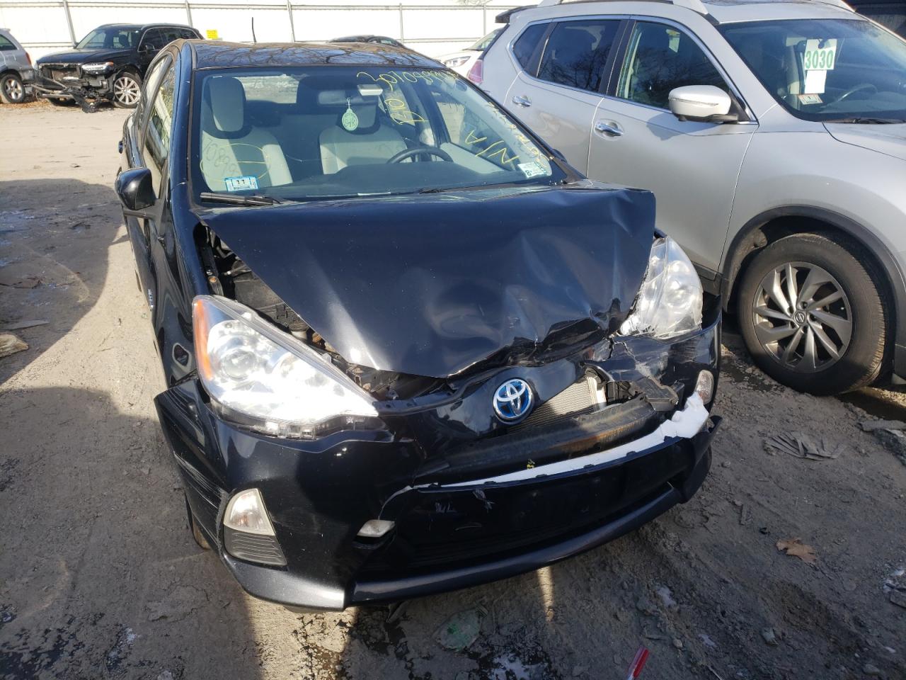 Photo 7 from auction – 2012 TOYOTA PRIUS C with VIN JTDKDTB39C1511016