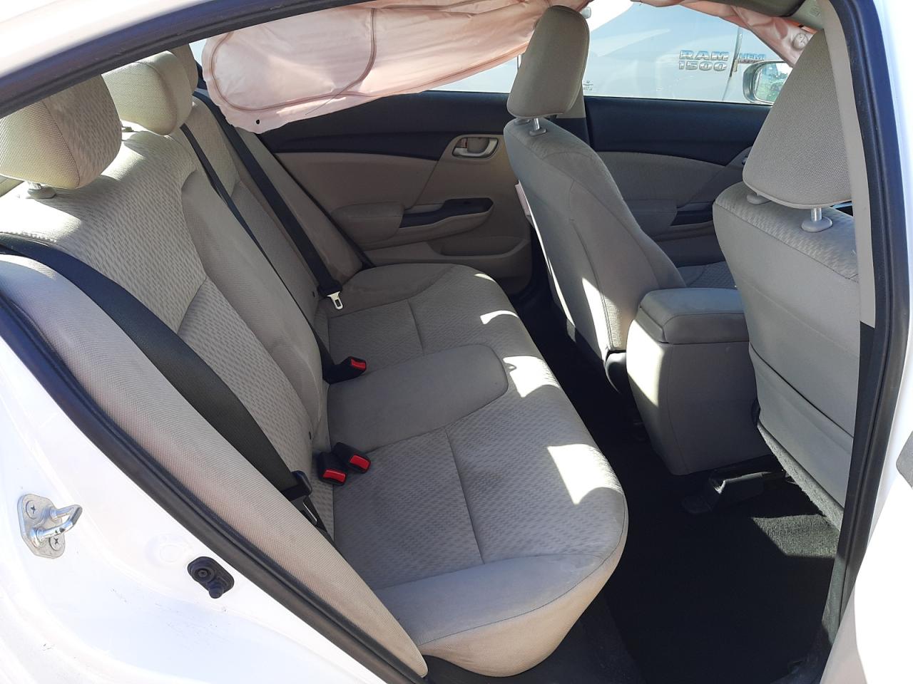 Photo 6 from auction – 2015 HONDA CIVIC SE with VIN 19XFB2F77FE059714
