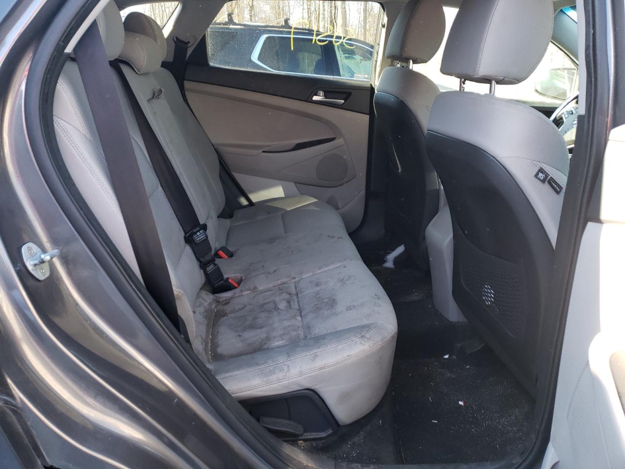 Photo 6 from auction – 2020 HYUNDAI TUCSON SE with VIN KM8J2CA4XLU205545