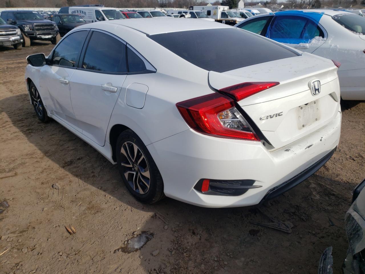 Photo 3 from auction – 2017 HONDA CIVIC LX with VIN 2HGFC2F54HH517214